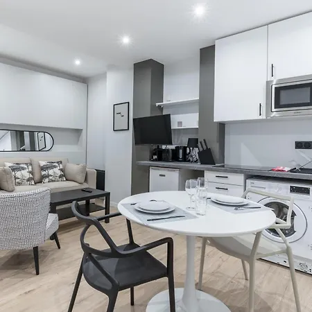 Versigny Heart Of 18th Cosy شقة