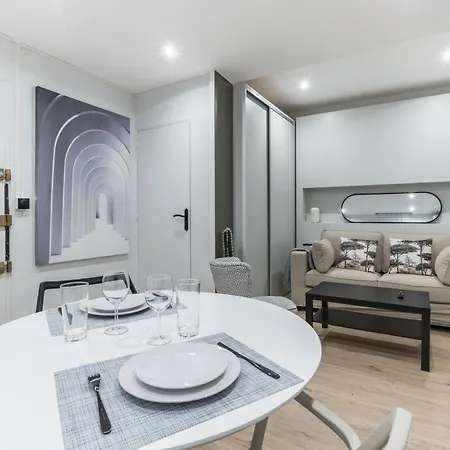 شقة Versigny Heart Of 18th Cosy *