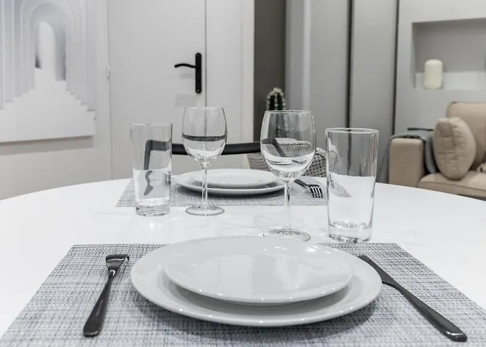 Versigny Heart Of 18th Cosy Apartament *