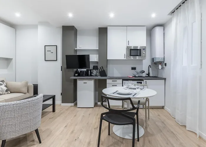 Versigny Heart Of 18th Cosy Апартаменты Париж